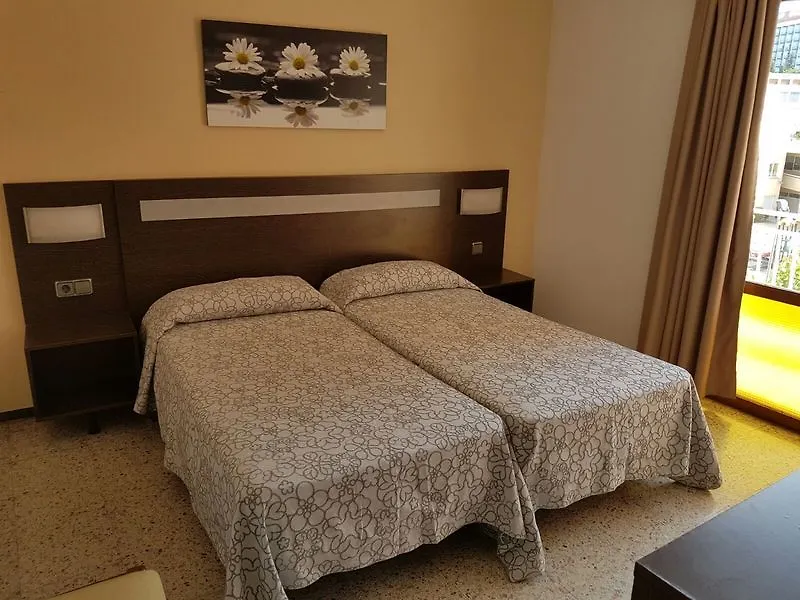 Hostal Santa Ana Lloret de Mar Guest house